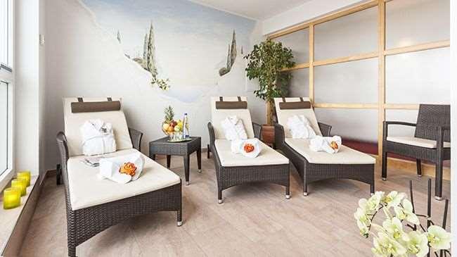 Best Hotel ZELLER Königsbrunn Einrichtungen foto