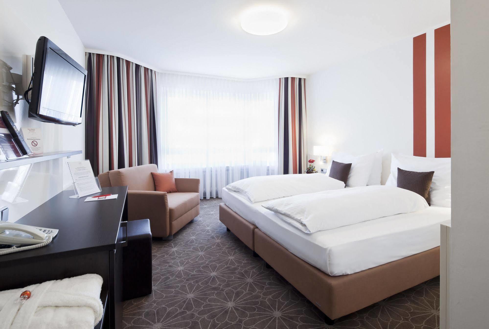 Best Hotel ZELLER Königsbrunn Zimmer foto